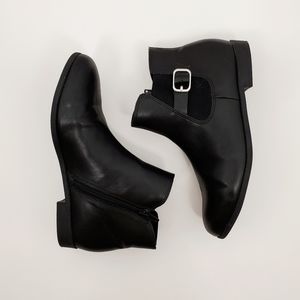 Zoë & Zac 🌘 Black Vegan Leather Bootie